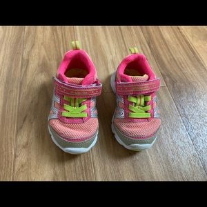 Size 5 toddler Stride Rite sneakers
